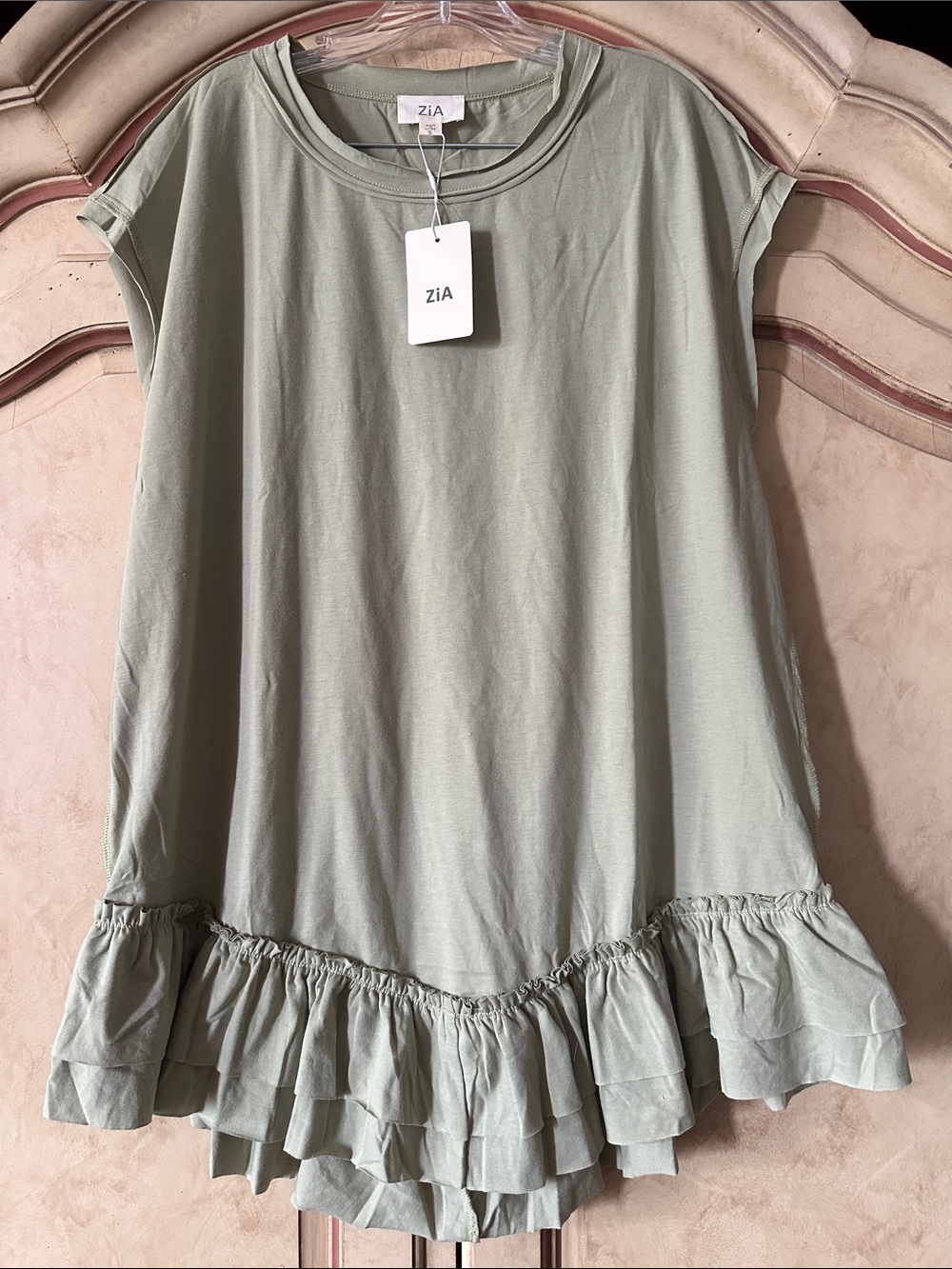 NWT Boutique Brand Green Ruffle-Hem Sleeveless Tunic size Small